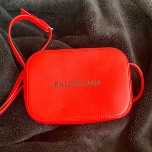 ***AUTHENTIC*** Balenciaga Logo Ville Camera Bag Red Leather XS